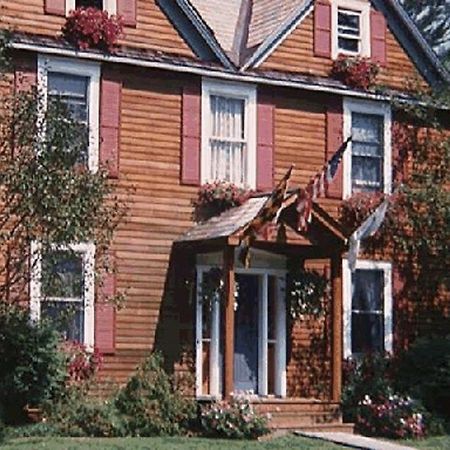 Chesapeake Inn Of Lenox Exterior photo